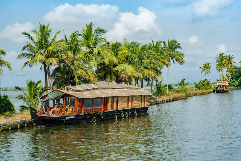 Munnar  Cochin Tour Package